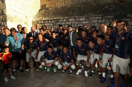 زيارة تاريخية لبرشلونة الى فلسطين  ( صور )